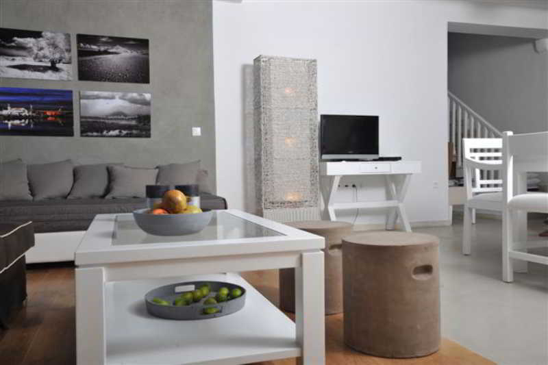 Stagones Luxury Apartahotel Ampelas