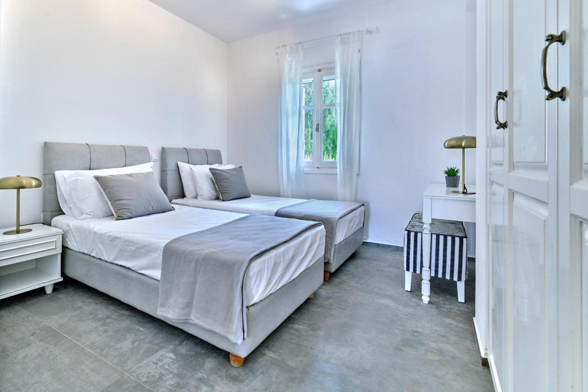 Apartahotel Stagones Luxury Ampelas