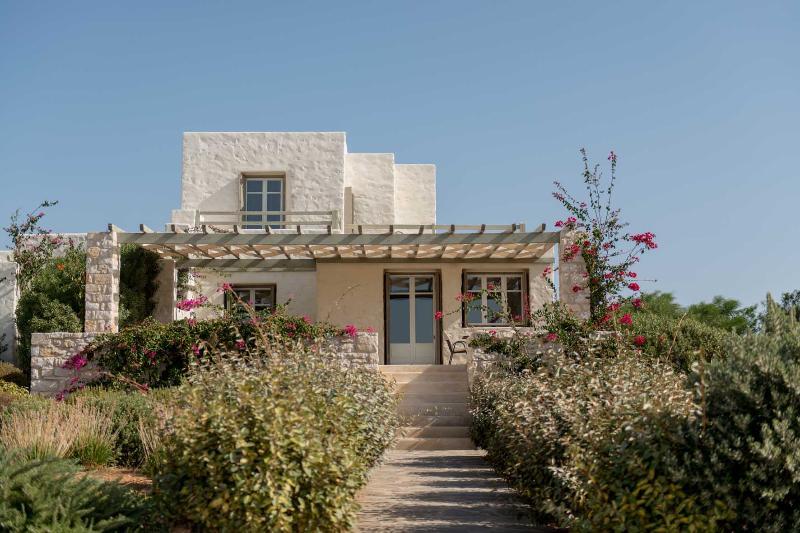 Apartahotel Stagones Luxury Ampelas