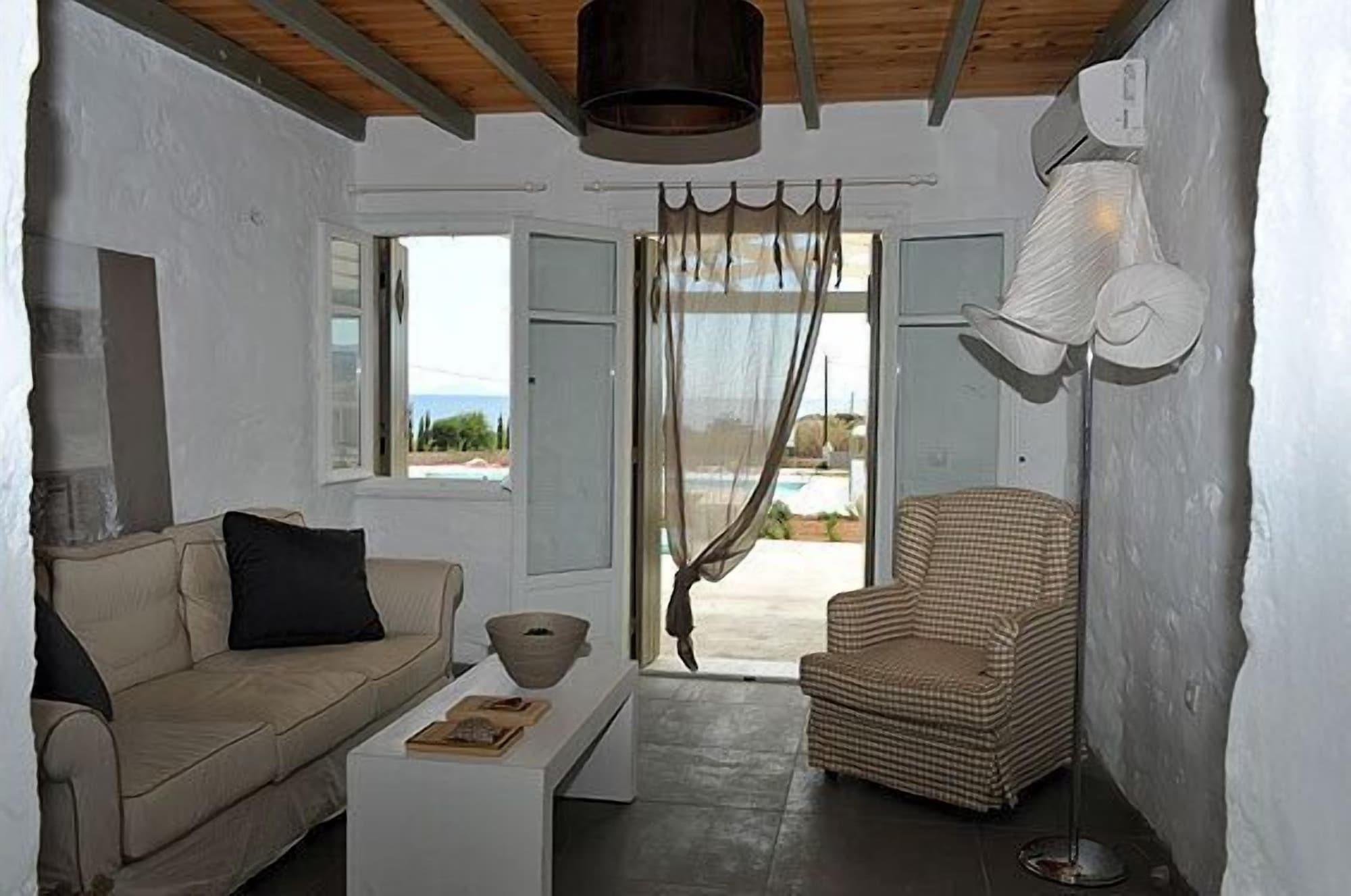 Stagones Luxury Aparthotel 4*